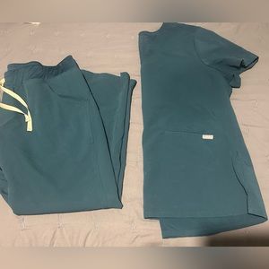 FIGS Scrub Set - CARIBBEAN BLUE